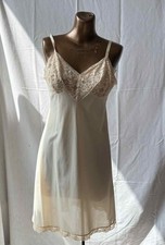 Vintage "Vanity Fair" off white nylon full slip