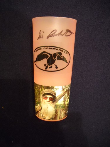 Uncle Si Robertson Autographed Pink Tea Cup Duck Commander Duck Dynasty/ JSA