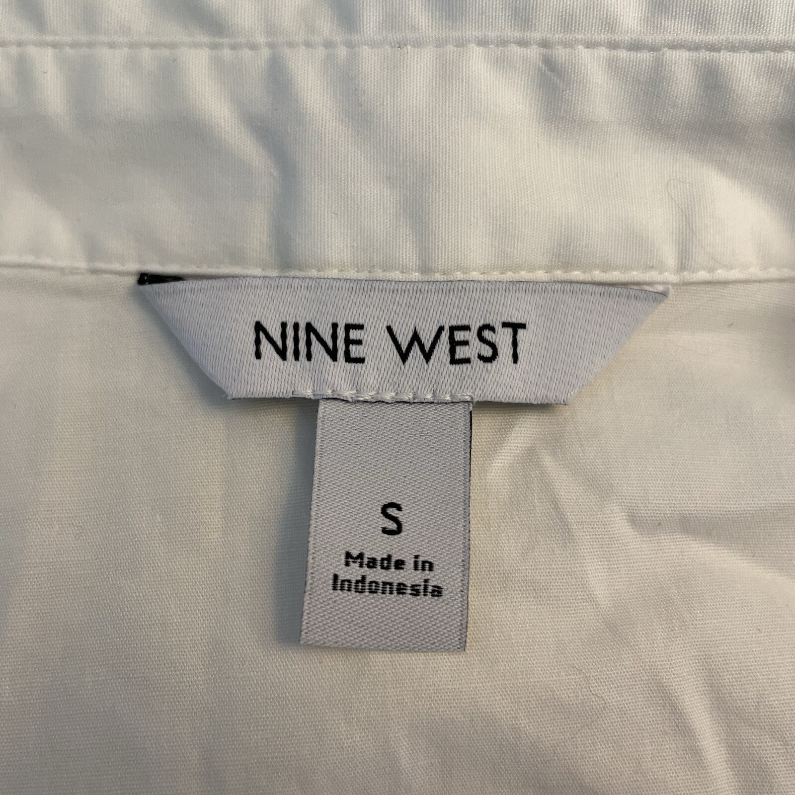 Nine West Solid White Collared Sleeveless Button … - image 5