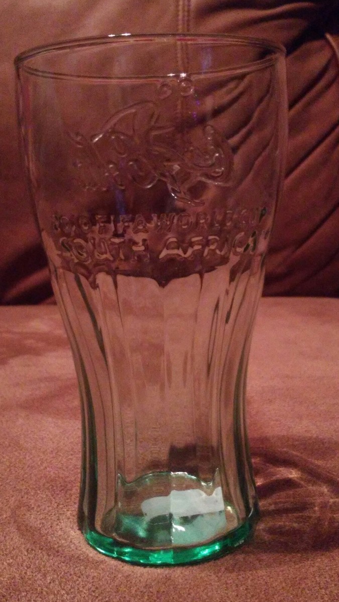 コレクション 2010FIFA WORLD CUP COKE GLASS UNUSED] 2010 MCDONALD'S COKE CONTOUR GLASS 2010 FIFA WORLD