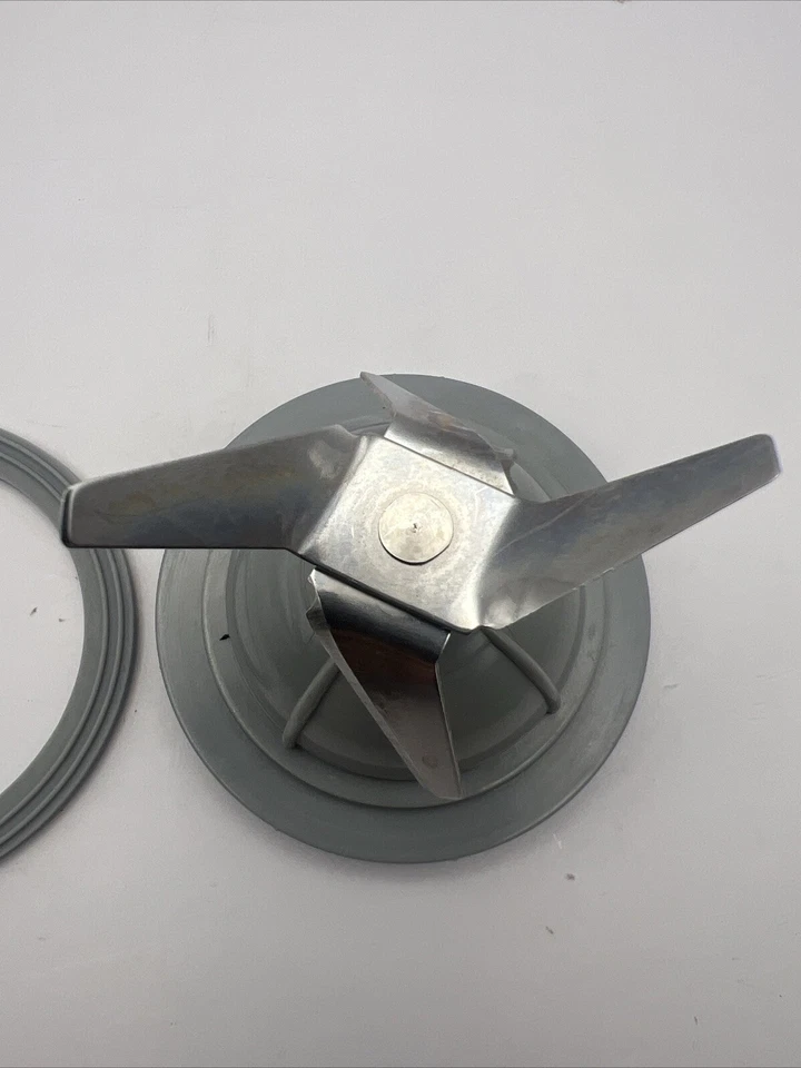 Hoja y junta de repuesto para usar con pieza de licuadora Black & Decker BL1900 550W Foto 2 de 4