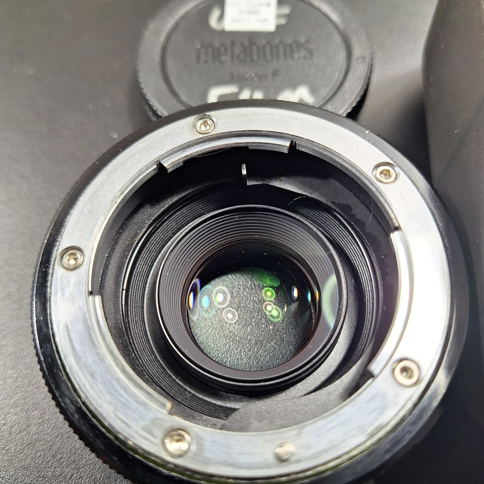 Metabones N/F-BMPCC Nikon Mount Speed Booster - Bild 2 von 4