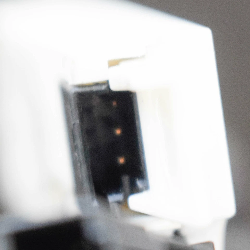 Porsche 911 997 Antenna Amplifier 99764711700 997.647.117.00 2008 - Изображение 3 из 4