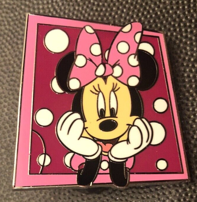 Disney pin 82043 Minnie Mouse Deluxe Starter pink polka dots frame shape *1