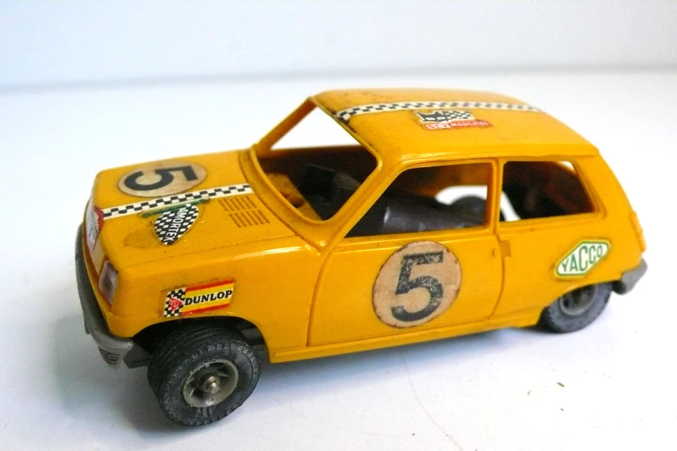 JOUEF SLOT CAR RENAULT R5 + 2 CARROSSERIES 1/43 ème BON ÉTAT FONCTIONNE - Photo 2/4