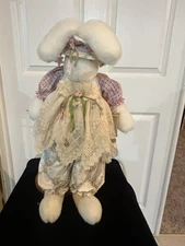 Bunnies by the Bay Plush 1997 Trillium # 702