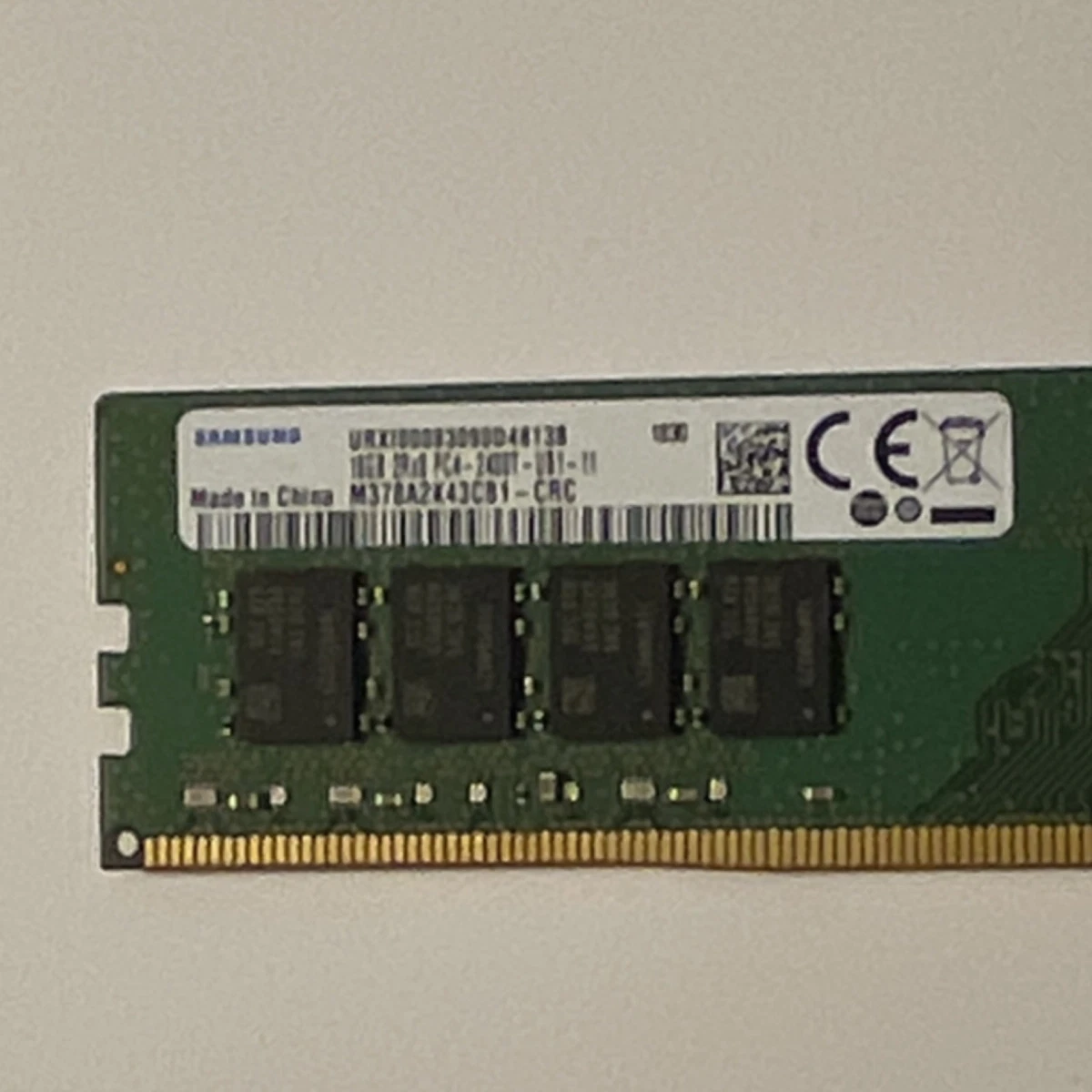 Samsung PC4-19200 (DDR4-2400) Bus Speed Computer RAM 16 GB Total