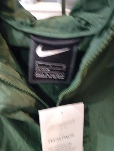 Nike Khaki Grün Tech Pack Rucksack Duschjacke, Größe 128-137 cm. Neu mit Etikett - Bild 4 von 13