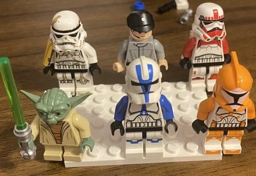 Star Wars Mini Figures Lot. In Good Condition
