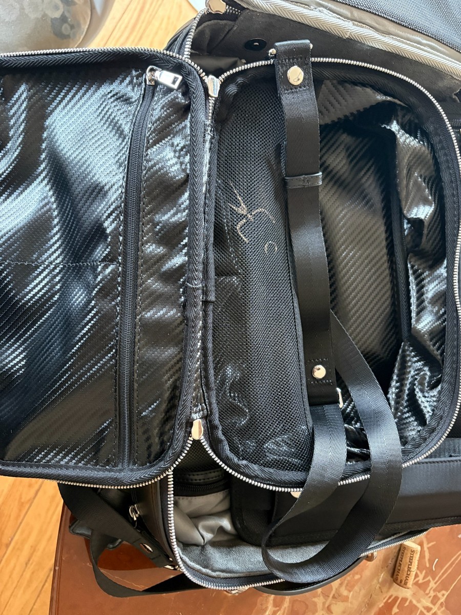 Tefors Black Leather Ultimatum Bag With large lunch container and