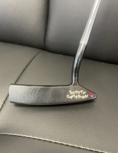 SCOTTY CAMERON TOUR ONLY STUDIO DESIGN 1.5 RED DOT TOUR USE MINT CONDITION