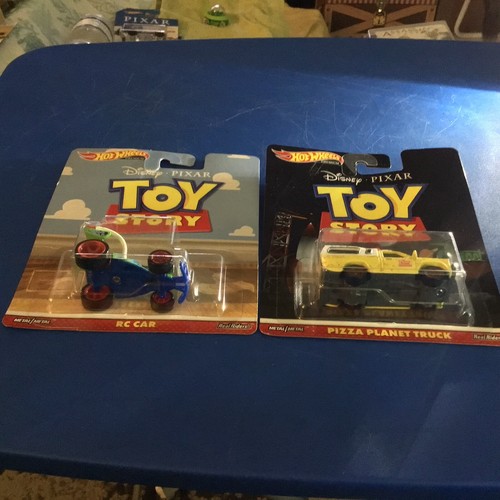 Hot Wheels - Toy Story Pizza Planet Truck & RC Car - Disney Pixar - Lot of 2 - Picture 21 of 24