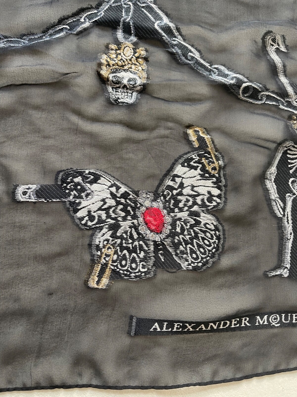 Alexander McQueen filcoupe ruby rock silk mix scarf 70 x 195 BNWT RRP £420 image 7