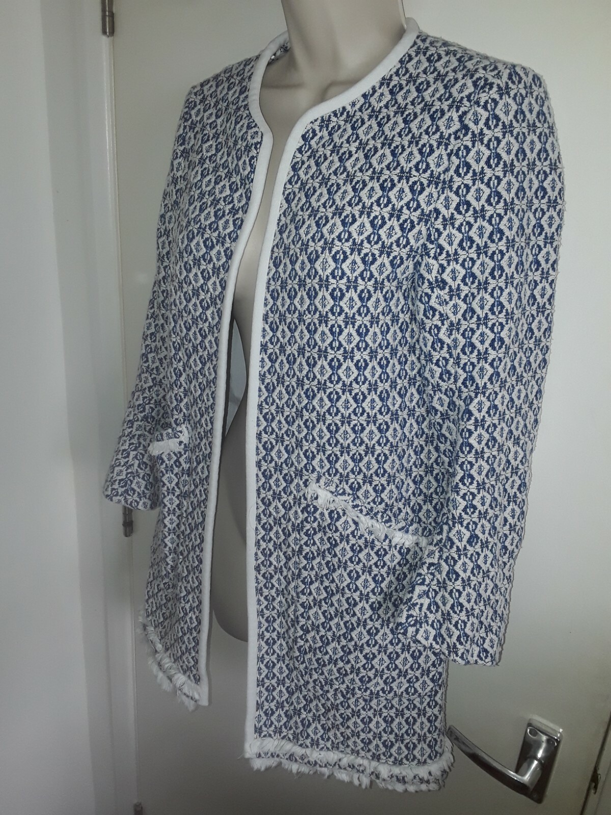 ZARA Basic Outerwear Patterned Boucle Jacket Fril… - image 3