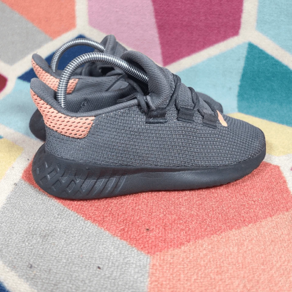Women's adidas Tubular Dusk 'Grey Coral'  Size 7 - Image 3 of 4