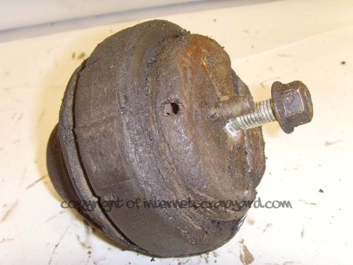 Volvo V70 classic 2.4 98-00 engine mount 6801722 - Picture 3 of 3
