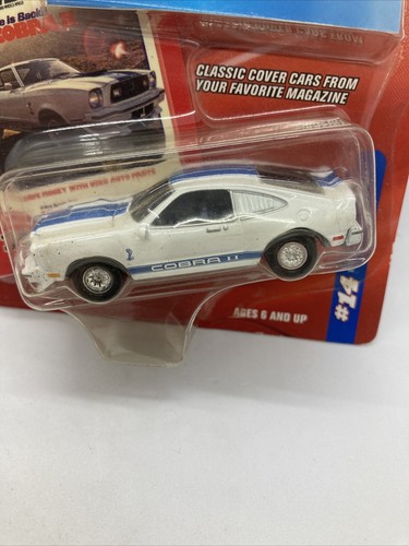 Johnny Lightning 1976 Ford Mustang Cobra II White Lightning Motor Trend - Picture 2 of 6