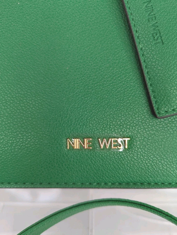 Nine West 绿色 Maysenn 挎包 钱包 斜挎包 2 手柄 ID 托座 金色五金件 — 第 2/4 张图片