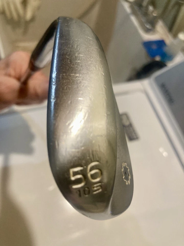 Cuña de arena cromada Titleist Vokey SM7 Tour SW 56* 10 rebotes cuña S-Grind derecha Foto 2 de 4