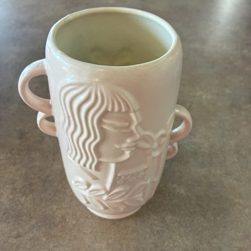 Vintage Redwing Pottery Vase Early 1940’s Light Pink Glaze With Double Handles
