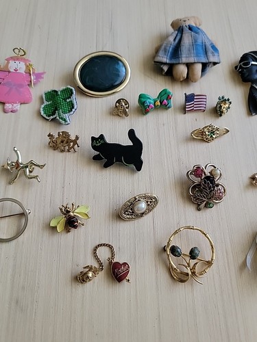 Vintage Estate Pin Brooch Lot - Picture 3 of 11