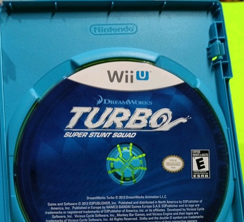 Turbo Super Stunt Squad Nintendo Wii U nuovo appena aperto (danni causati dall'acqua) funzionante! - Foto 3 di 15