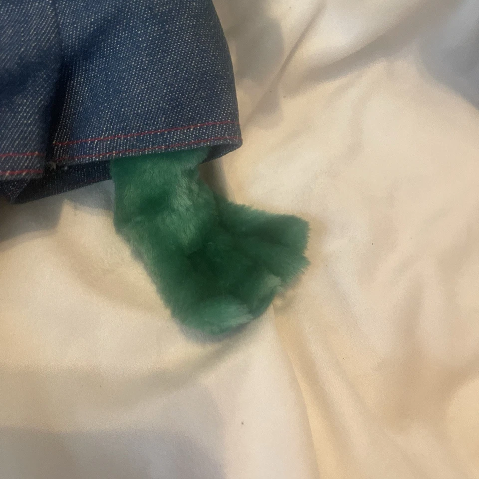 Vintage Ganz Frog Plush Freggie Polywog Extremely Rare 1996 Valentines Hearts - image 4 of 4