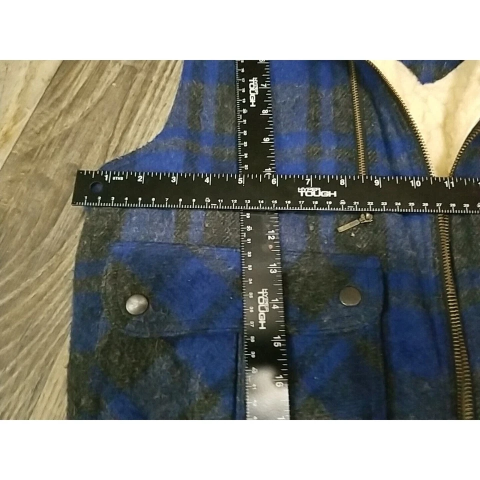 Vintage Northern Summit Large 42/44 Blue Plaid Sherpa Lined Trucker Vest Taiwan - Image 4 of 4