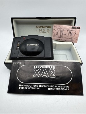 Olymus XA2 35mm Film Point and Shoot Camera with Instructions And Case Untested
