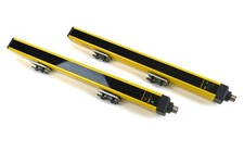 IFM Electronic OYA0310-30-4-12-P-1 OY042S Light Curtain Set of 2