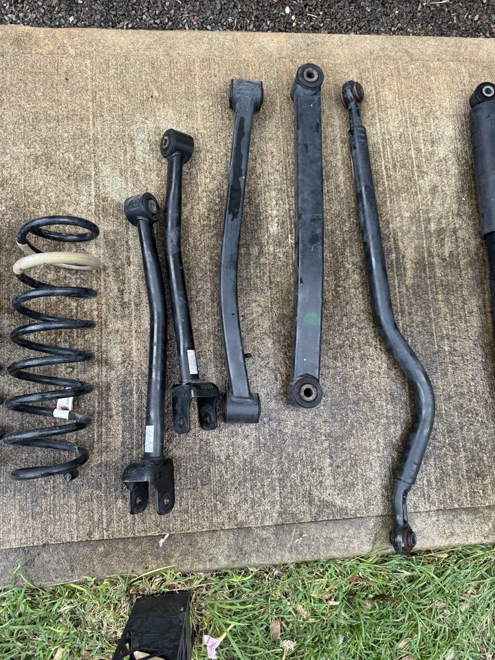 Juego de brazo de control delantero inferior superior Jeep JT Gladiator 2024 OEM  Foto 4 de 4