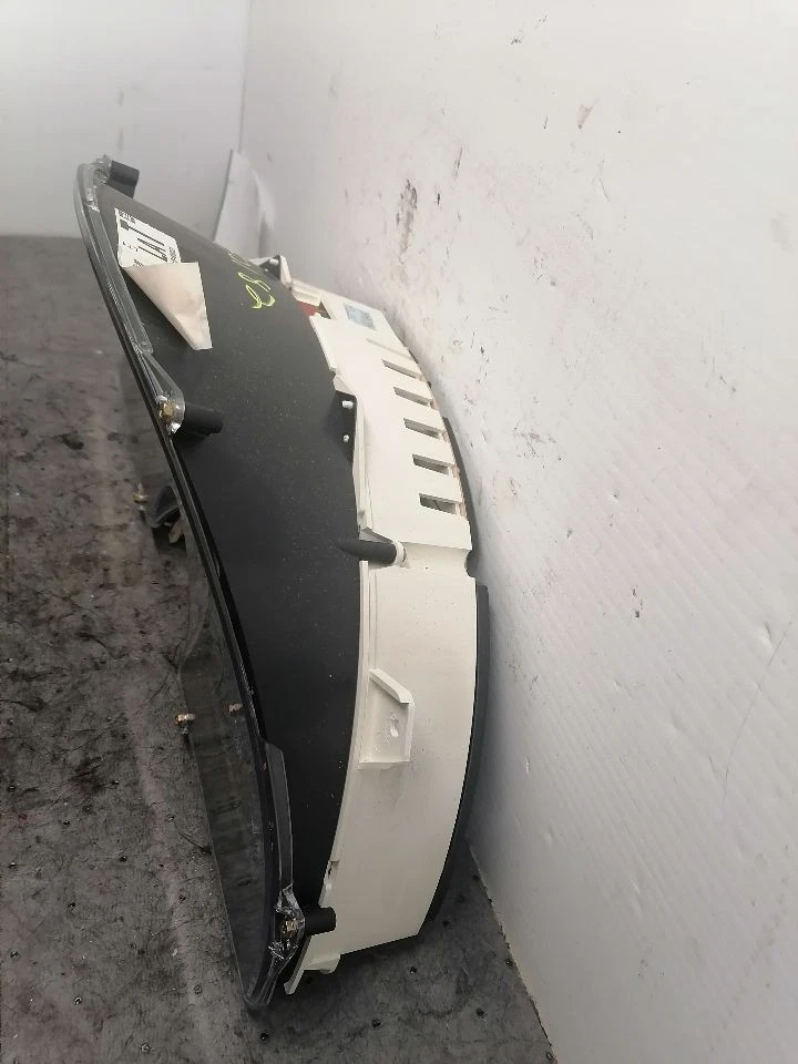 Velocímetro excluyendo ZR1 Cluster compatible con 94 CORVETTE 1586088 Foto 4 de 4