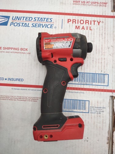 Milwaukee M18 FUEL 18V 2-Tool Combo Kit - Rot (3697-22) (Z2-A2) - Bild 5 von 22