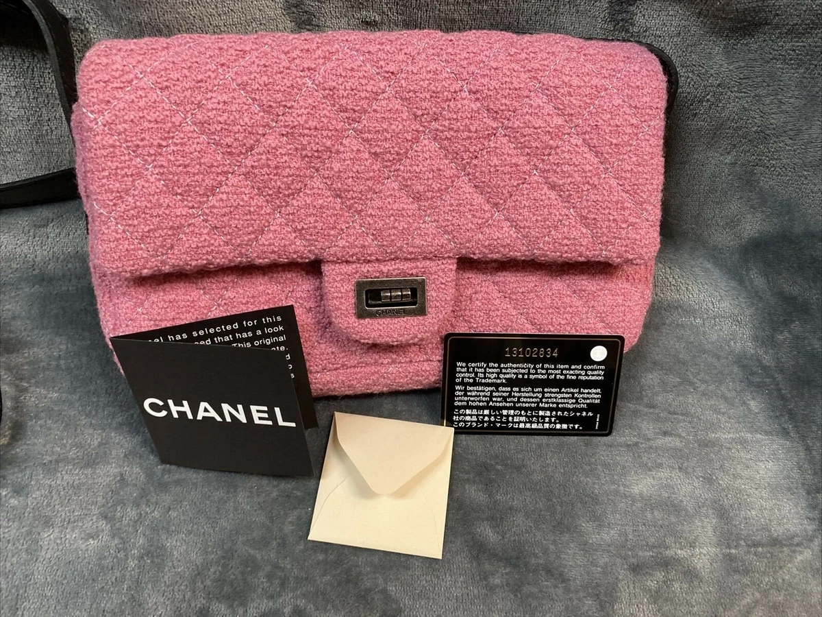 chanel messenger bag small