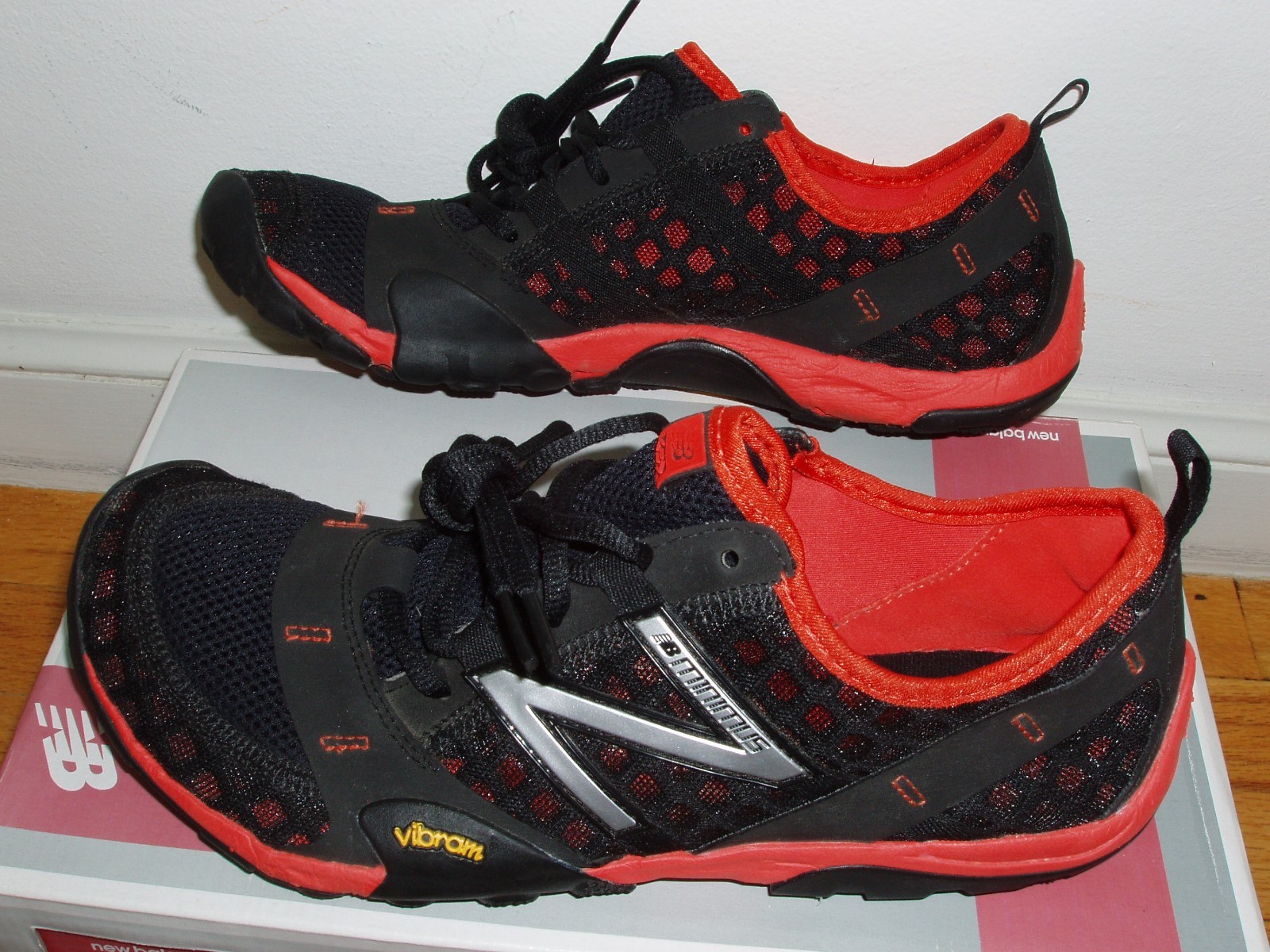 New Balance minimus trail running shoes MT10BR mens 7 D = womens 8.5 minimalist New Balance minimus trail running shoes MT10BR mens 7 D = womens 8.5 minimalist