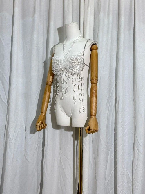 Lo último Sexy Mujeres Cuentas de Cristal Mujeres Chaleco Ropa de Calle Sujetador Top Cadena Hueca hacia el Cuerpo Foto 3 de 4