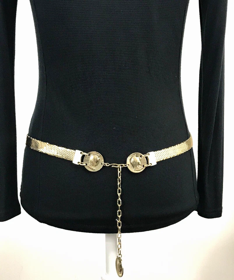 Cinturón para mujer pequeño-mediano dorado de colección malla metálica medallón romano glamour discoteca clásica Foto 3 de 4