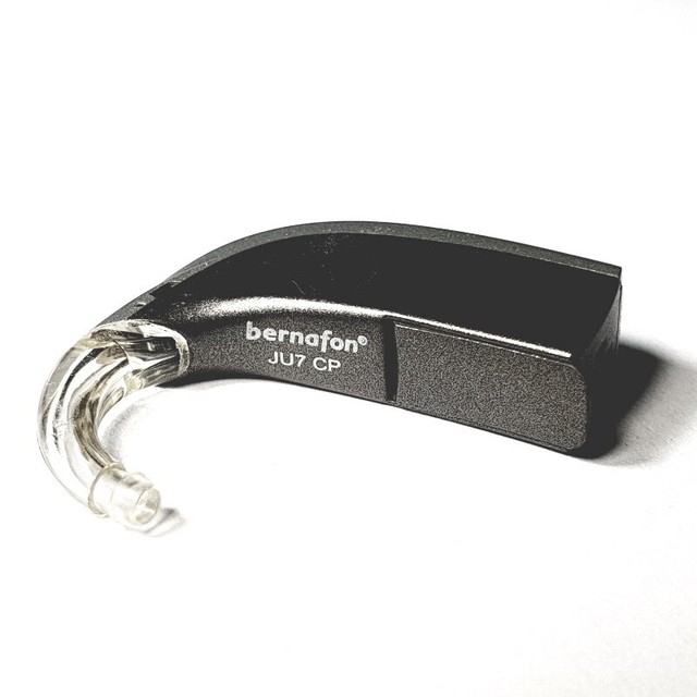 Hearing Aid Bernafon Juna 7 JU7 CP BTE Swiss Premium Small Moderately