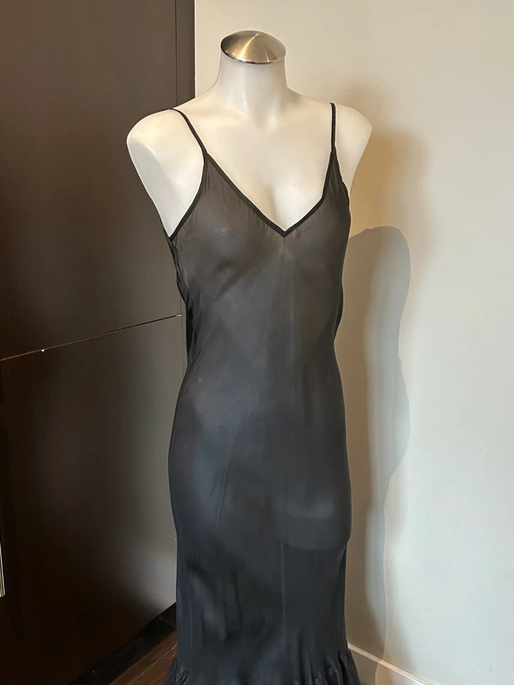 Maxi Vestido MES DEMOISELLES Negro Pétalo Seda Lavada Talla S Venta al por menor $500 Foto 2 de 4