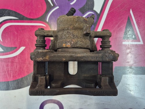 2016 RENAULT CAPTUR 0.9 OFFSIDE FRONT BRAKE CALIPER & CARRIER 13-19 - Picture 4 of 7