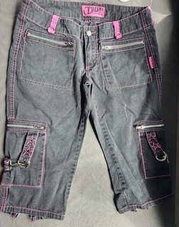 Pantaloni Capri Tripp NYC taglia 5 neri e rosa a quadri crop cargo punk goth Y2K