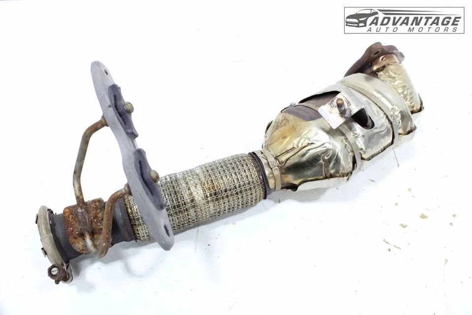 Tubo de filtro de escape de gasolina Ford Maverick 2022-24 2,0 L con escudo térmico OEM Foto 3 de 4