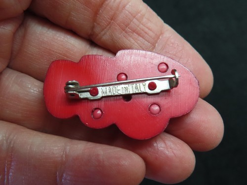 Vintage Charming Red ITALIAN Lucite Heart Brooch - Picture 3 of 3