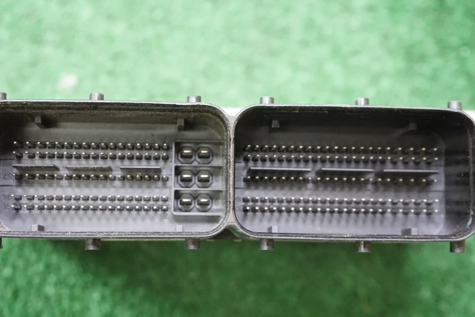 2011 2012 HYUNDAI SONATA Engine Computer Control Module OEM ECM 391012G690 - Image 3 of 4