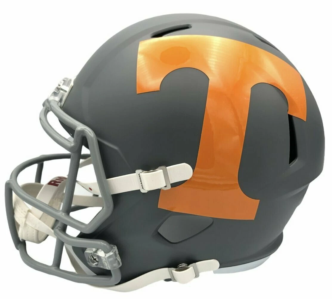 Peyton manning hotsell autographed tennessee helmet