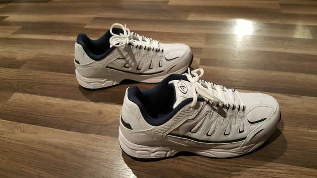 tennis athletic works memory foam