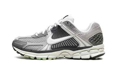 【NIKE】Zoom Vomero 5 W◆FB8825-001◆ Nike Zoom Vomero 5 Cobblestone Flat Pewter FB8825-001 Womens