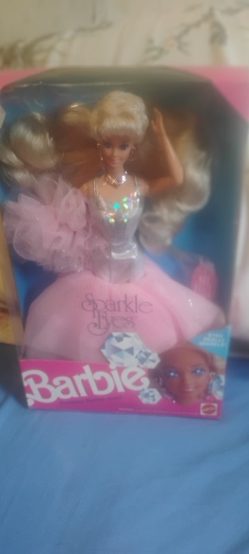 VINTAGE 1991 SPARKLE EYES PRETTIEST EVER BARBIE # 2482 MATTEL ORIGINAL BOX NEW