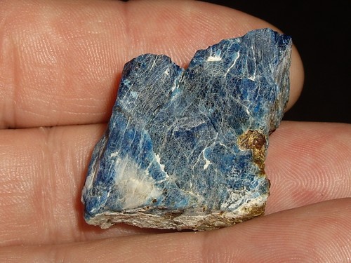 Hauyne with Fluorescent Gonnardite and Pyrite from Pakistan 15.5g - Picture 2 of 10