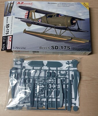 Beech SD-17S 'Staggerwing' (3x camo) in 1/72 von AZ Model